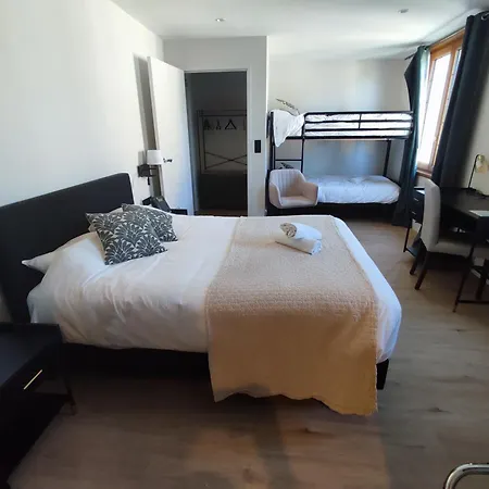 Hotel Logis Restaurant La Croix Verte Neau