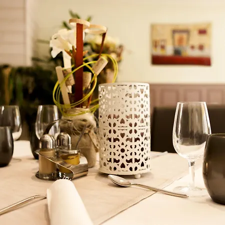 Logis Restaurant La Croix Verte