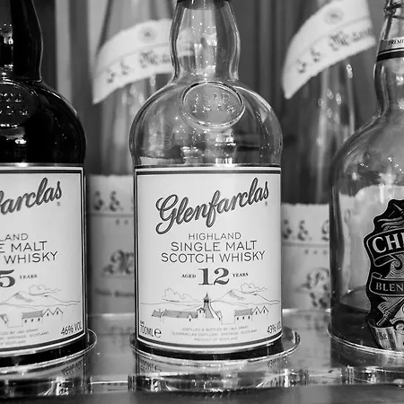 Logis Restaurant La Croix Verte Hotel Neau