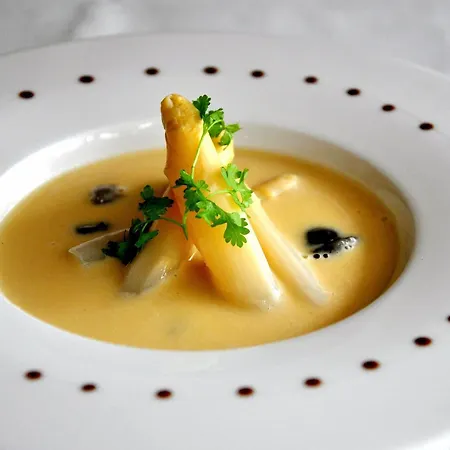 Logis Restaurant La Croix Verte Hotel Neau