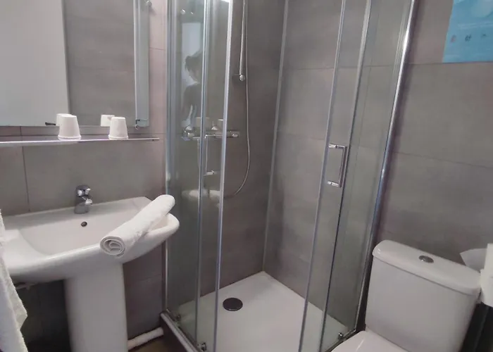 Logis Restaurant La Croix Verte 2* Neau