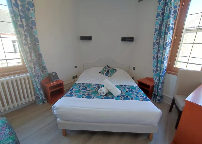 Logis Restaurant La Croix Verte 2*